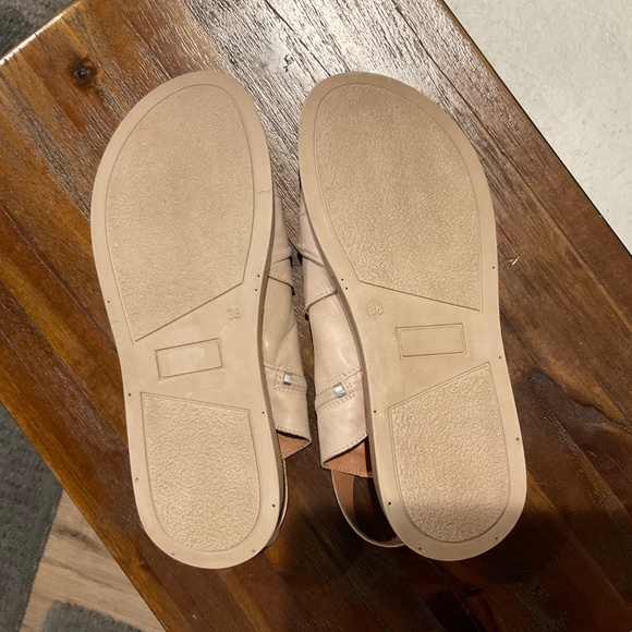 Miz Mooz Leather Backstrap Sandals Cream Size US 7.5 / EU 38 - Picture 8 of 9